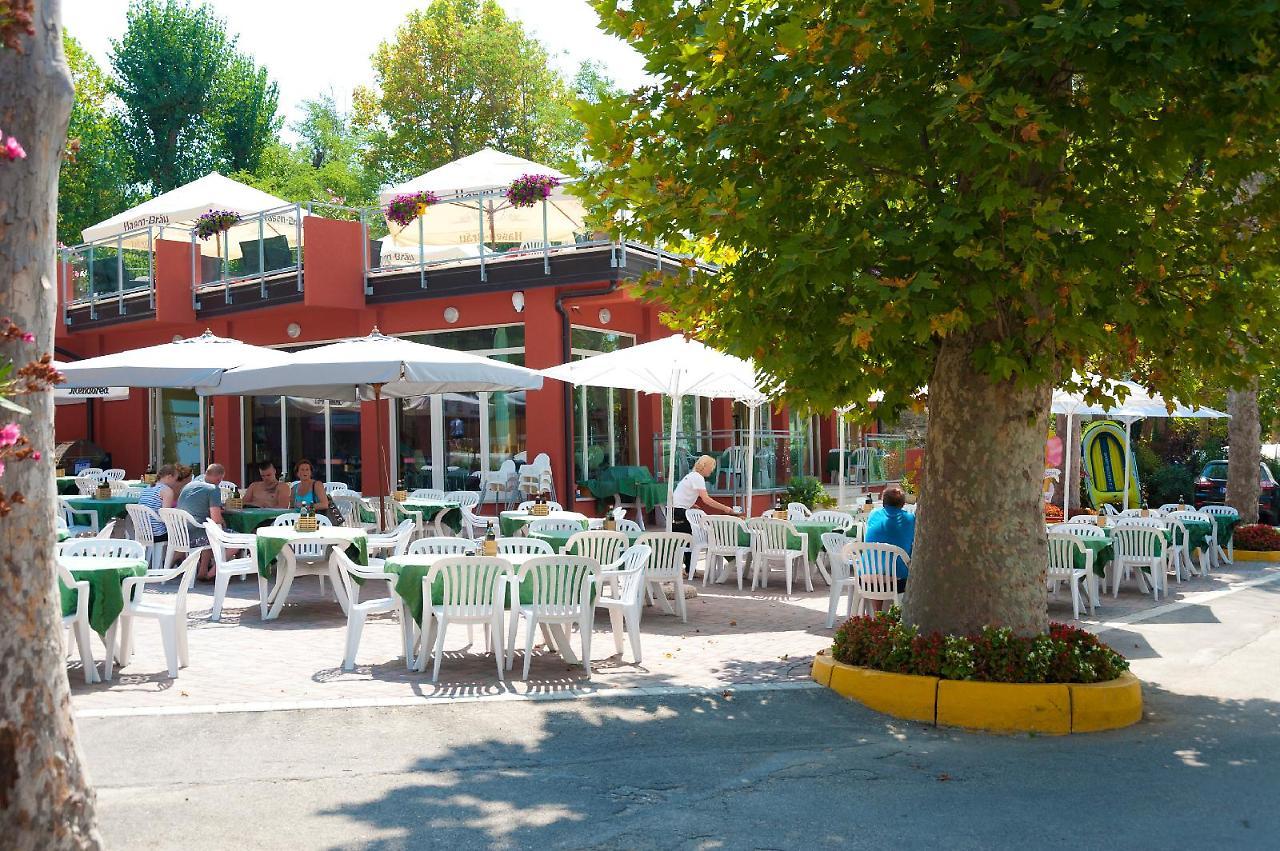 Happy Camp Mobile Homes In Camping Cisano San Vito Bardolino Exterior photo