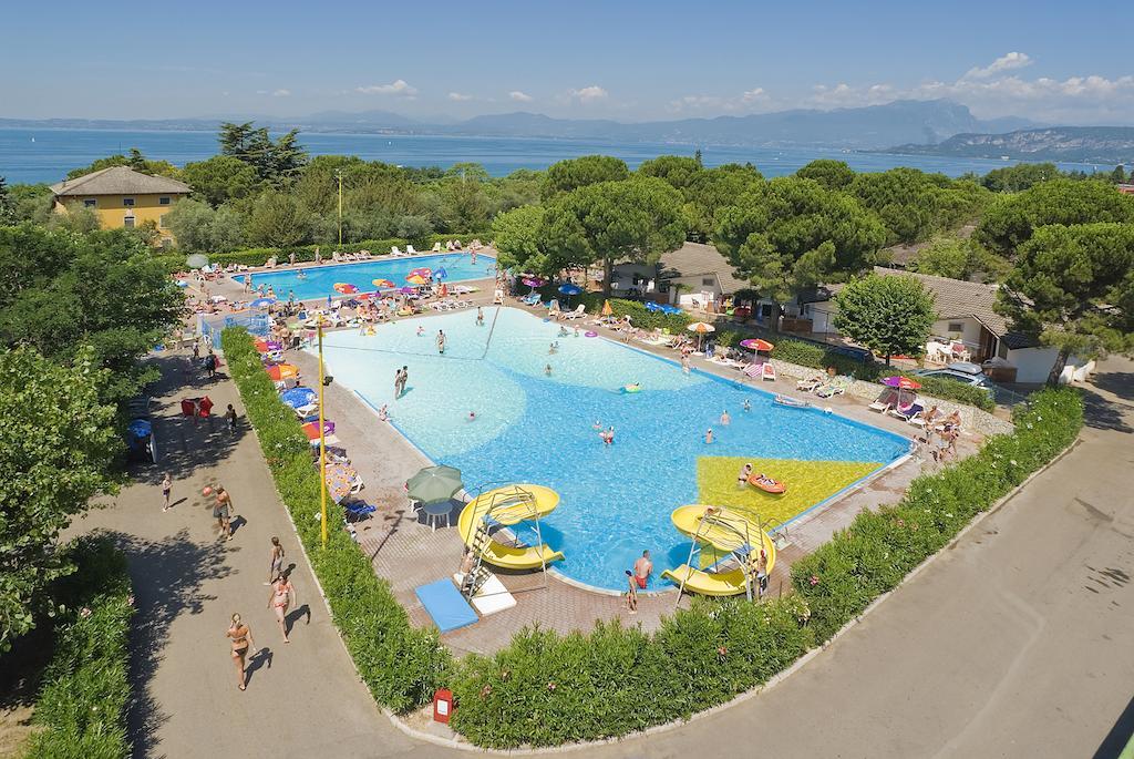 Happy Camp Mobile Homes In Camping Cisano San Vito Bardolino Exterior photo