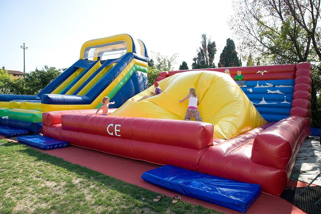 Happy Camp Mobile Homes In Camping Cisano San Vito Bardolino Exterior photo