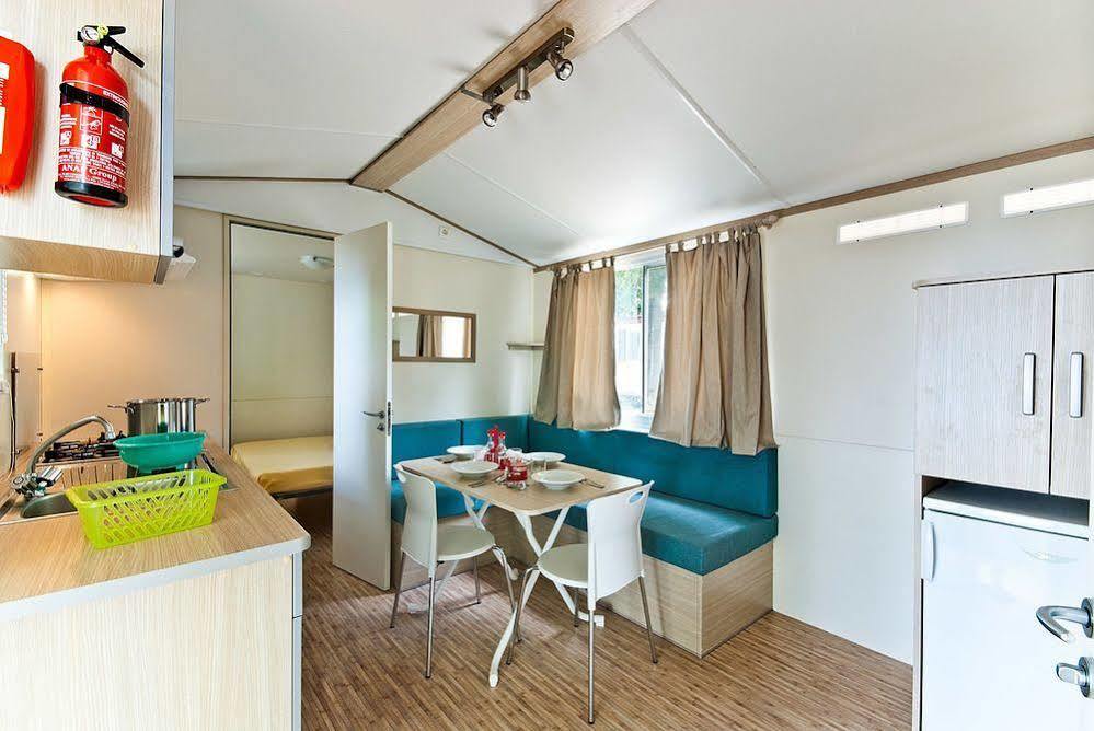 Happy Camp Mobile Homes In Camping Cisano San Vito Bardolino Exterior photo