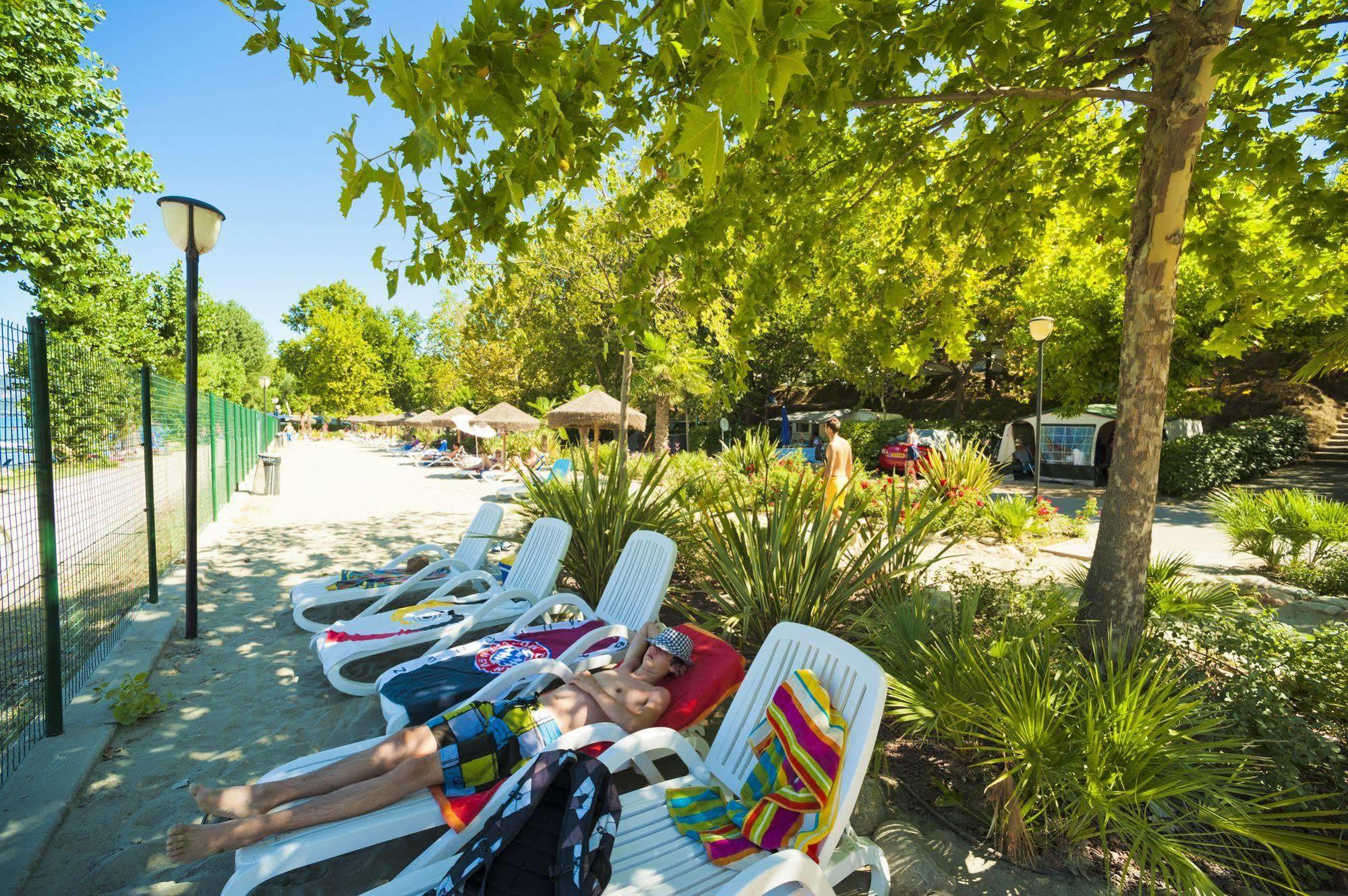 Happy Camp Mobile Homes In Camping Cisano San Vito Bardolino Exterior photo